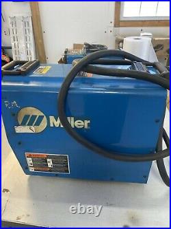 Miller XMT 304 cc/cv DC inverter arc welder 230/460 V XMT304